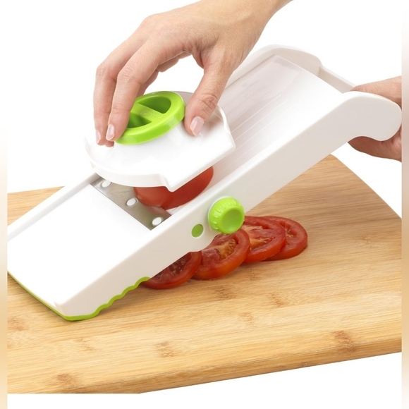 GoodCook Mandoline and Zyliss Cheese Grater - Picture 4 of 16